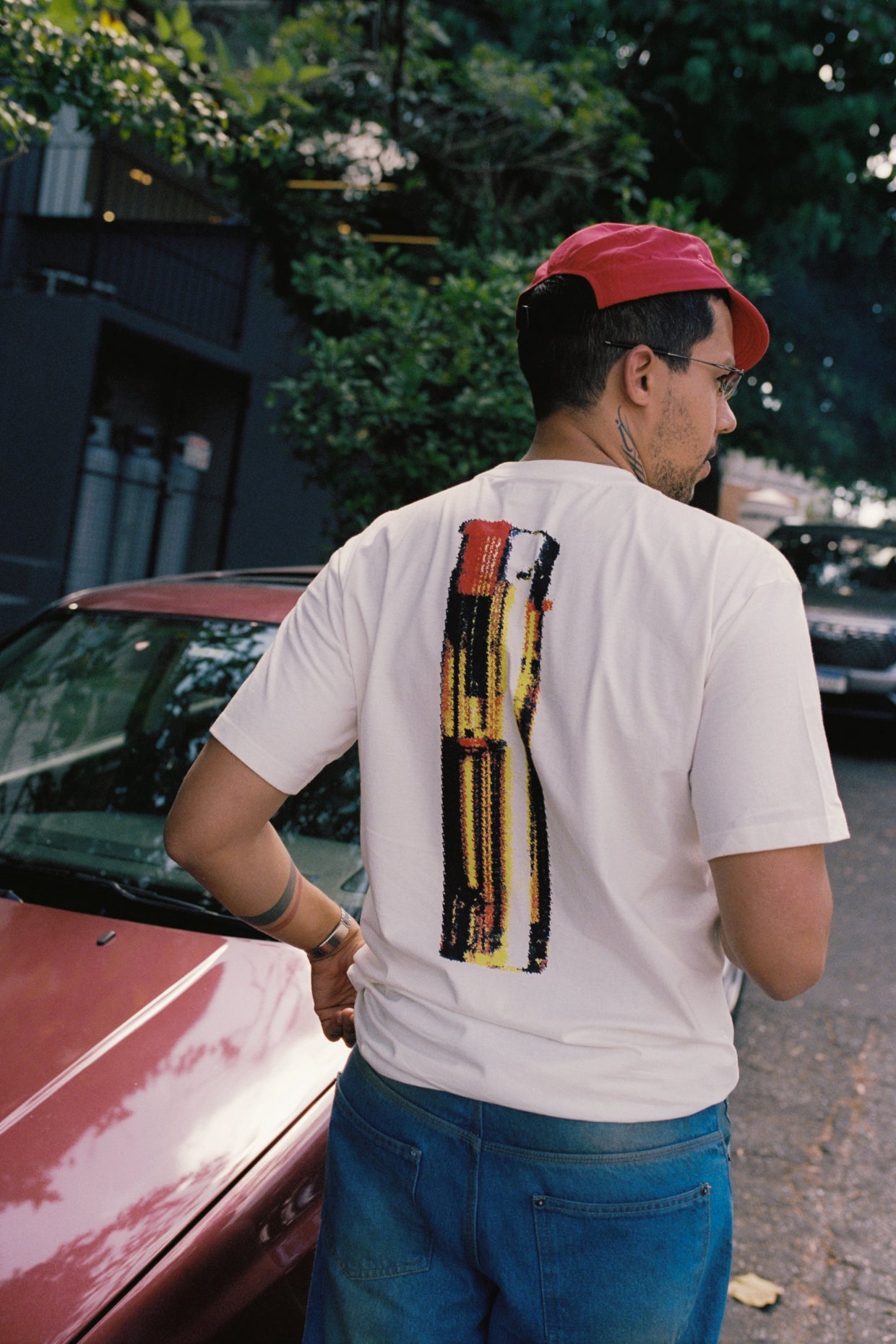 CAMISETA · YOP · AMOR INCENDIÁRIO