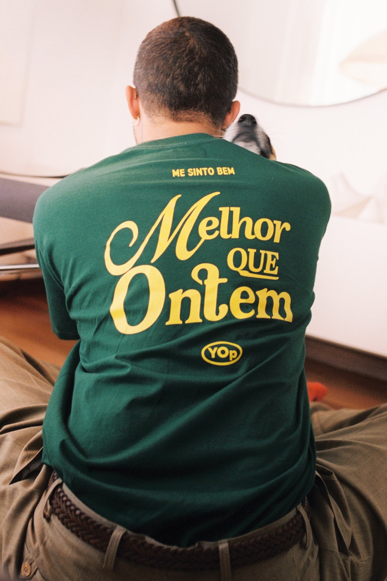 CAMISETA · YOP · MELHOR QUE ONTEM